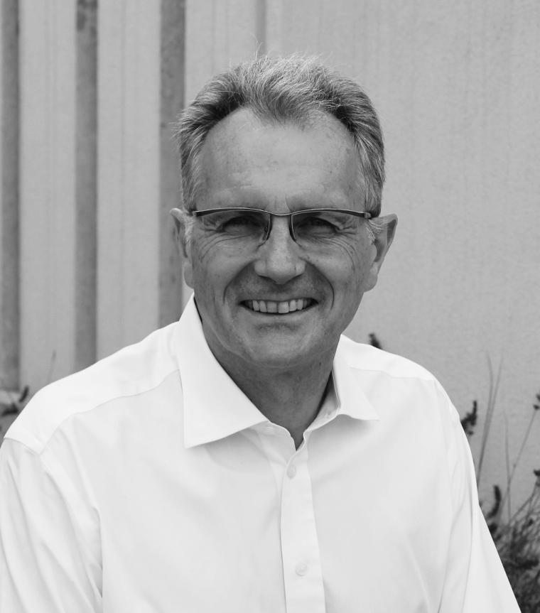 PORTRAIT DU DIRIGEANT : Eric Enjeaux PORTRAIT DU DIRIGEANT : Eric Enjeaux